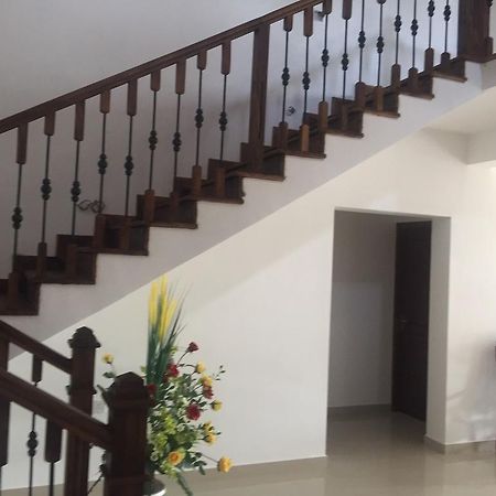 Hasara Villa One Polgasowita Ngoại thất bức ảnh