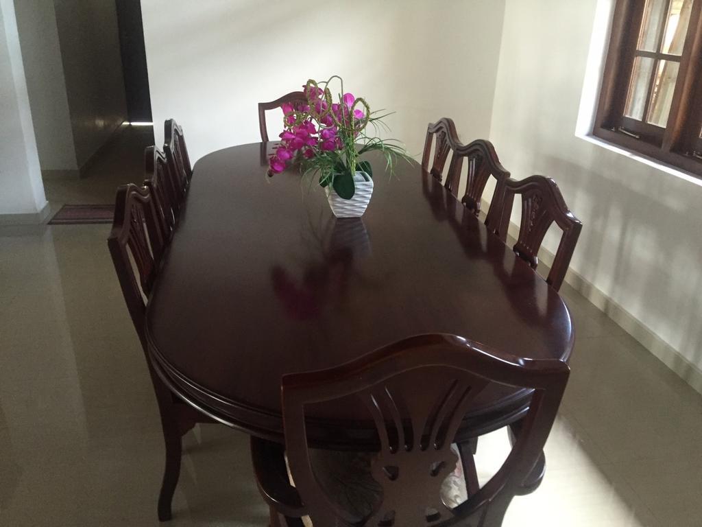 Hasara Villa One Polgasowita Ngoại thất bức ảnh
